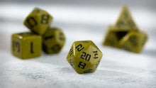 Load image into Gallery viewer, OG-107 - Upstart Dice 7-piece